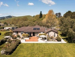 14 Nga Parae Road, Tauranga