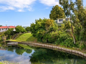 13 Dillons Point Road, Islington, Blenheim
