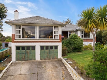 15 Middleton Road, Kew, Dunedin