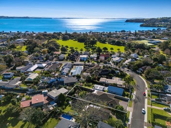 27 The Circle, Manly, Whangaparaoa