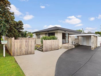 1/139 Gills Road, Half Moon Bay, Auckland