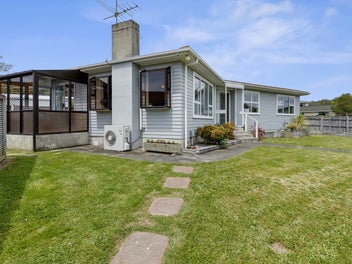 2 Whirinaki Crescent, Heretaunga, Upper Hutt