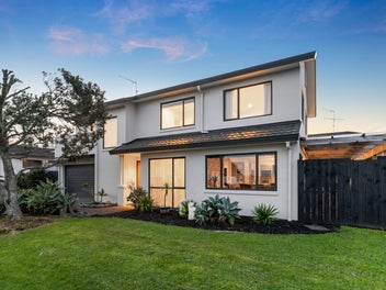 12 Coventry Way, Long Bay, Auckland