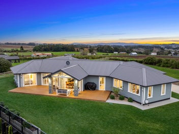 4 Kerr Crescent, Patumahoe, Pukekohe