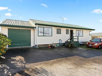 2B Village Place, Tuakau