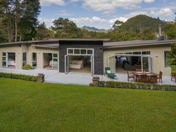 200 Hikuai School Road, Hikuai, Hikuai