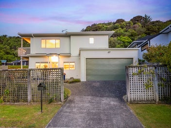 109 Eskdale Road, Papakowhai, Porirua