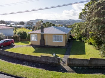 51 Leicester Street, Cannons Creek, Porirua