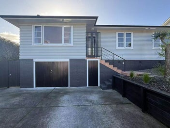9 Bond Crescent, Forrest Hill, Auckland