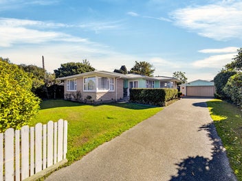 77 Cutts Road, Russley, Christchurch