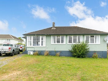 6 Iris Grove, Cannons Creek, Porirua
