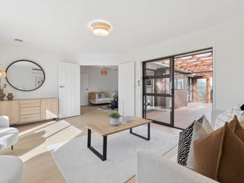 112 Mirrabooka Avenue, Botany Downs, Auckland
