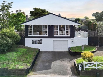 32 Glenmore Road, Sunnyhills, Auckland