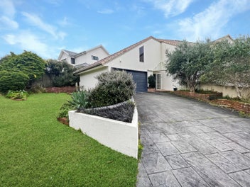 18 Myers Grove, Churton Park, Wellington