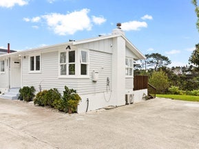 10 Maybelle Place, Kelston, Auckland