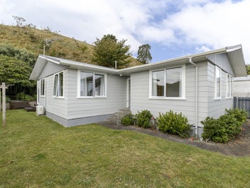 69 Oranga Street, Westown, New Plymouth