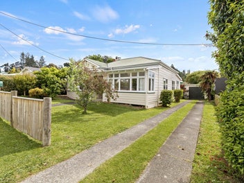 30 Milne Street, Hunterville, Hunterville