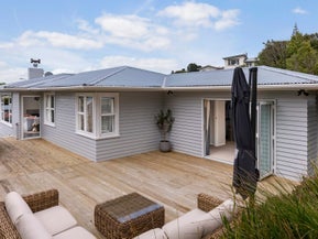 58 Batchelor Street, Newlands, Wellington