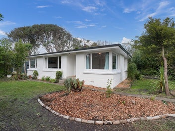 131 Black Road, Otatara