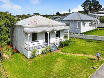 55 Huka Road, Birkenhead, Auckland