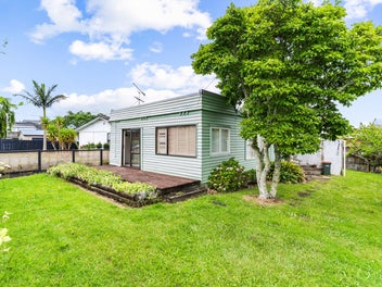 55 Shelly Bay Road, Beachlands, Auckland