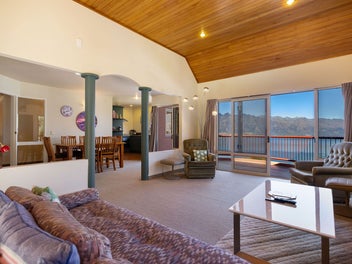 14A Von Place, Fernhill, Queenstown