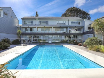 300 Lake Terrace, Two Mile Bay, Taupo