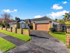 2 Te Hoe Grove, Pinehill, Auckland