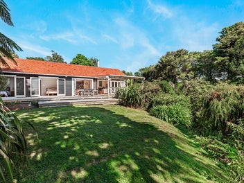 2 Tawari Road, Henderson Valley, Auckland