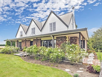 2496 Carleton Road, Cust, Oxford