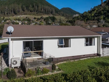 2 Burn Place, The Brook, Nelson