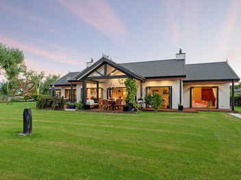 6 Orchard Lane, Amberley, Amberley