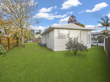 1/58 Te Irirangi Drive, Clover Park, Auckland