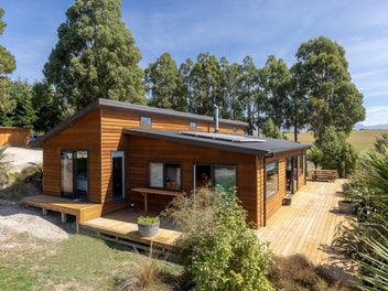 5 Maude View Road, Wanaka