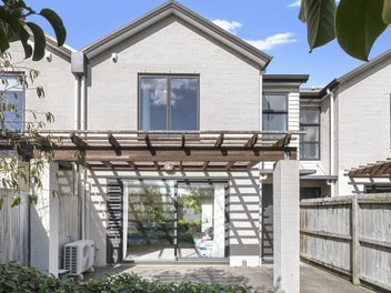 49 Popokatea Drive, Takanini, Auckland