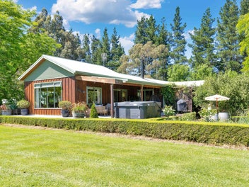1805 Cust Road, Cust, Cust
