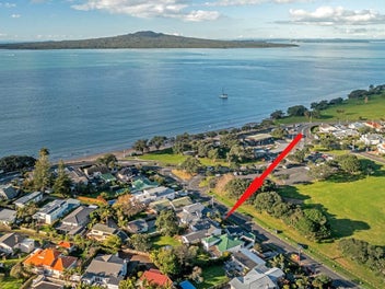 10 Seabreeze Road, Narrow Neck, Auckland