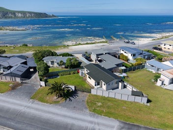 148 South Bay Parade, South Bay, Kaikoura
