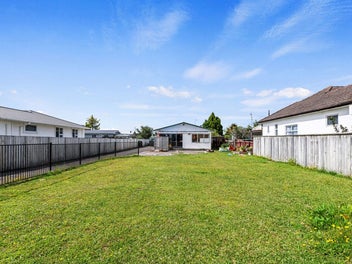 33A Kawaha Point Road, Fairy Springs, Rotorua