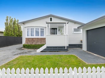 49A Parakai Avenue, Parakai, Helensville