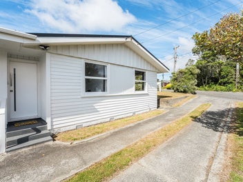 18 Beazley Avenue, Paparangi, Wellington