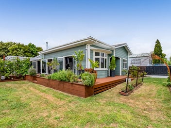 1277 Egmont Road, New Plymouth