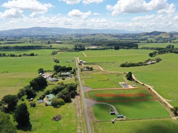 48 Oparatai Road, MANGATAINOKA, PAHIATUA