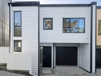 2B Robin Lane, Browns Bay, Auckland