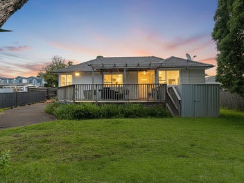 23 Anderson Avenue, Point England, Auckland