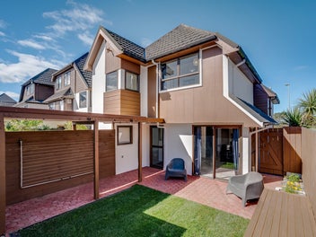 11 Tamahine Street, Maupuia, Wellington