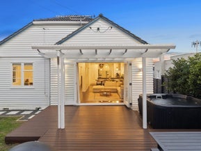 54 Alberta Street, Point Chevalier, Auckland