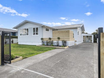 9 Cooper Crescent, Otara, Auckland