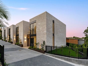 21C Arahia Street, Northcote, Auckland