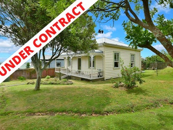 14 Puriri Street, Helensville, Helensville